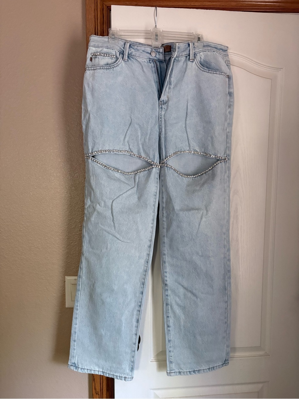 Judy Blue Light Blue Straight Leg Jeans with Rhinestone Detail